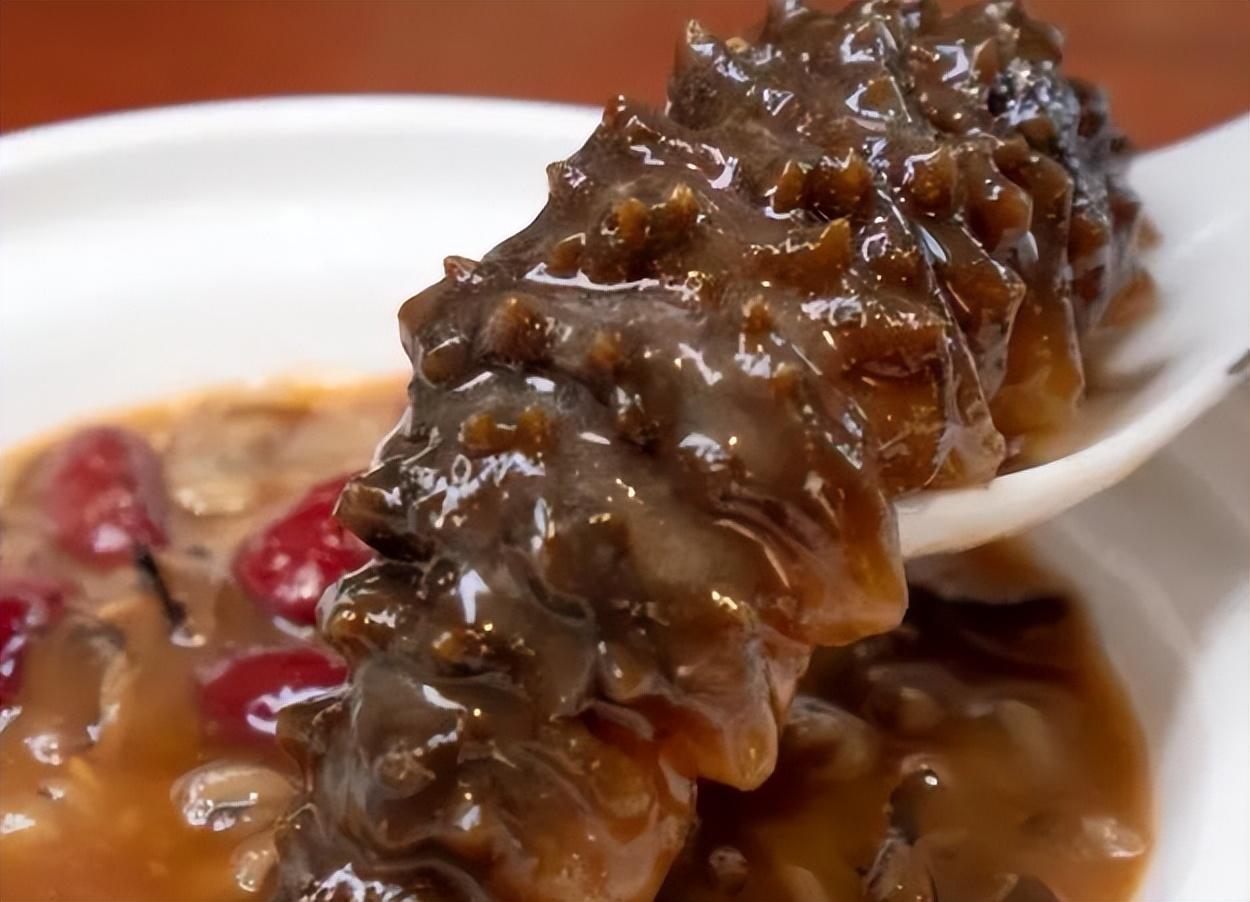 “海參”不能隨便吃？醫(yī)生：6類(lèi)人建議平時(shí)少吃些