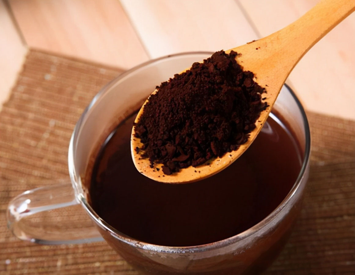 靈芝孢子粉應(yīng)該怎么服用？飯前吃還是飯后吃？